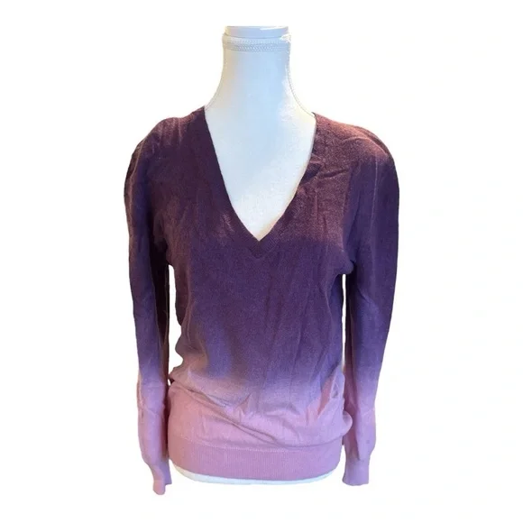 Lord & Taylor 100% Cashmere V-Neck Sweater XS Purple Pink Ombre Gradient Soft - Picture 3 of 12